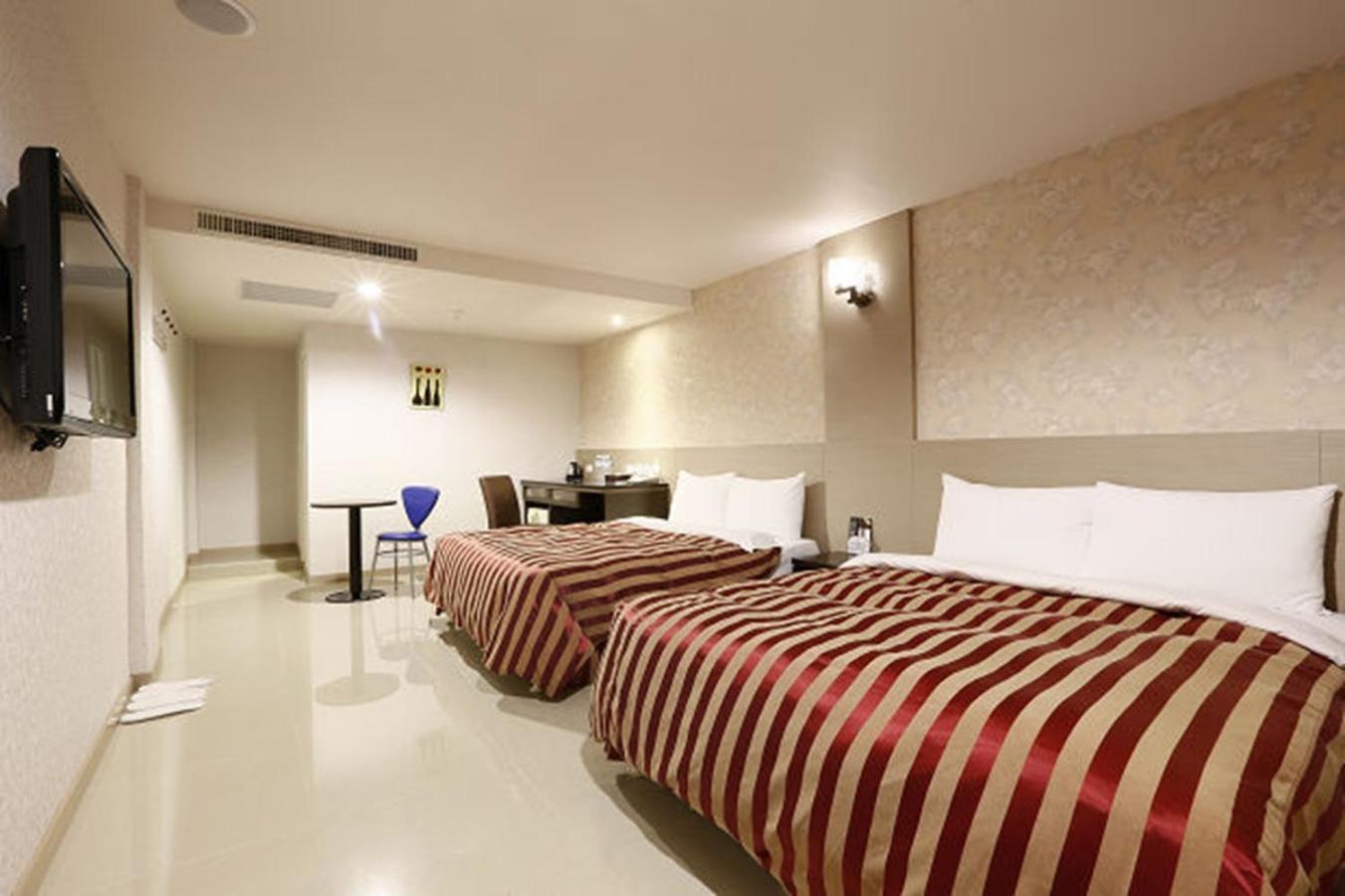 Hua Xiang Motel - Arena 高雄市 エクステリア 写真