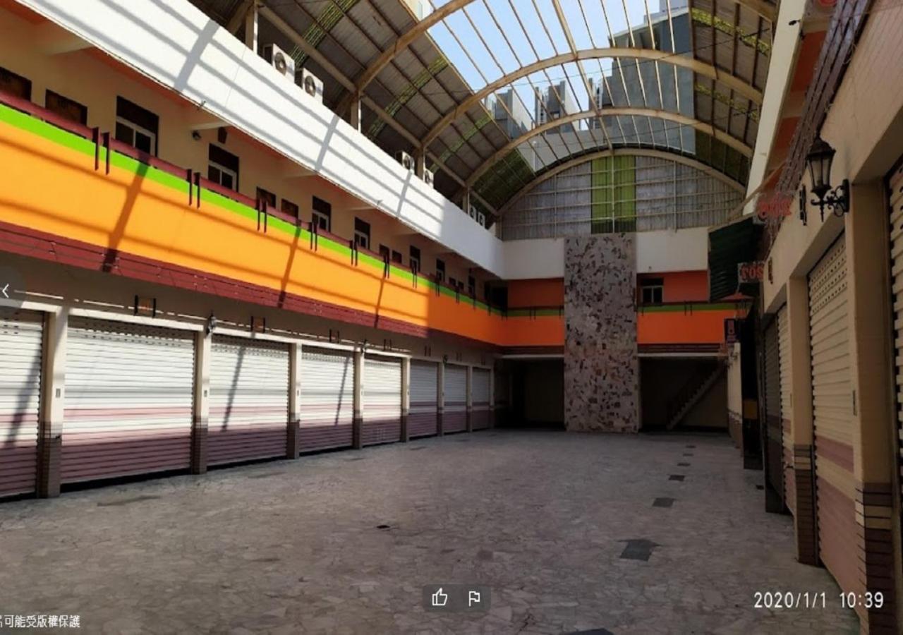 Hua Xiang Motel - Arena 高雄市 エクステリア 写真