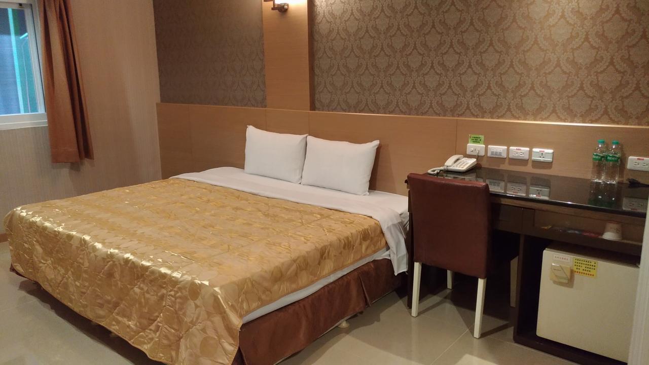 Hua Xiang Motel - Arena 高雄市 エクステリア 写真